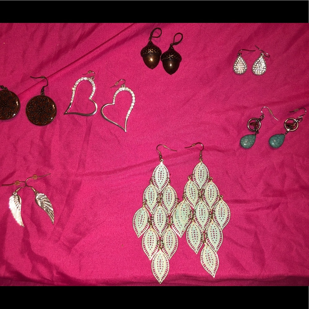 Lot of Dangle Earrings!